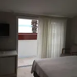 Guest house Teos
