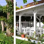 Guest house Teos