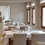 Guest house Teos