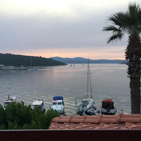 Teos 게스트하우스 Siğacık