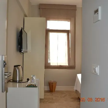 بيت ضيافة Teos